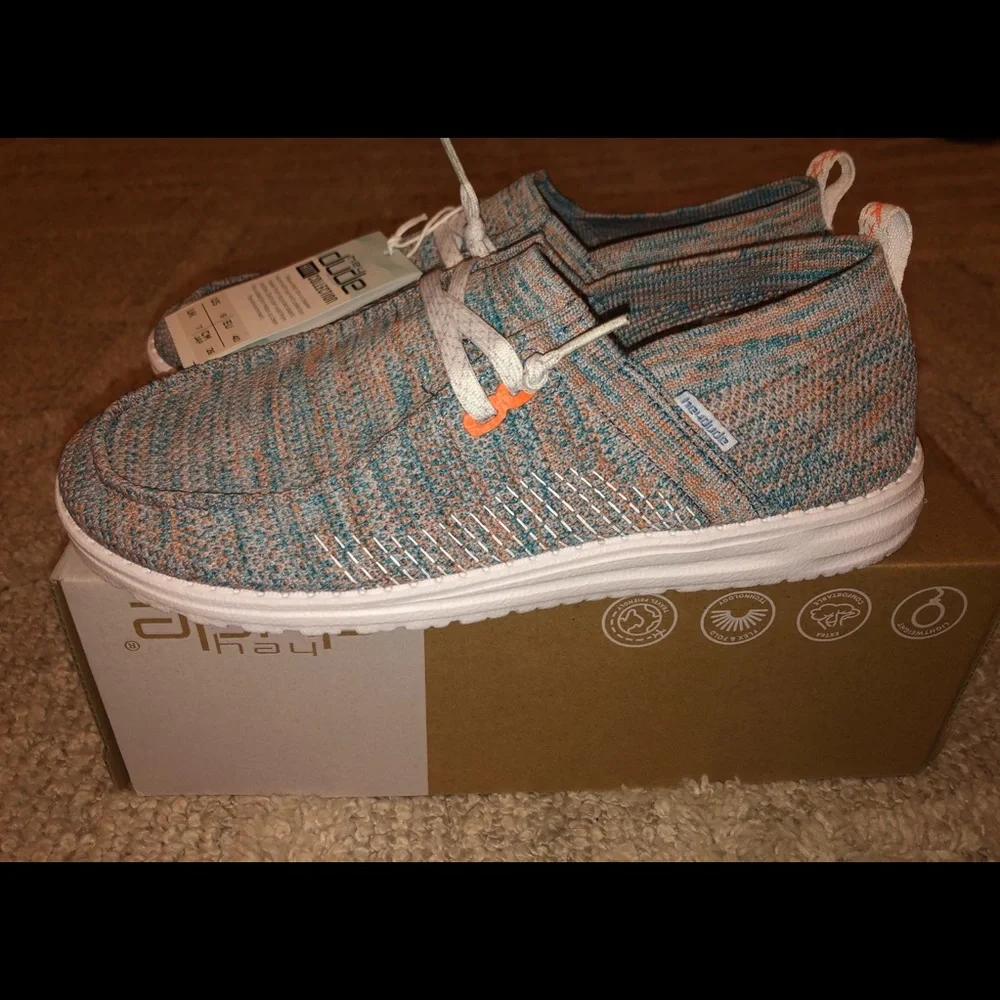 Hey Dude Azur Coral | Wendy Halo | Women’s 7, 8, 9 - Picture 3 of 6